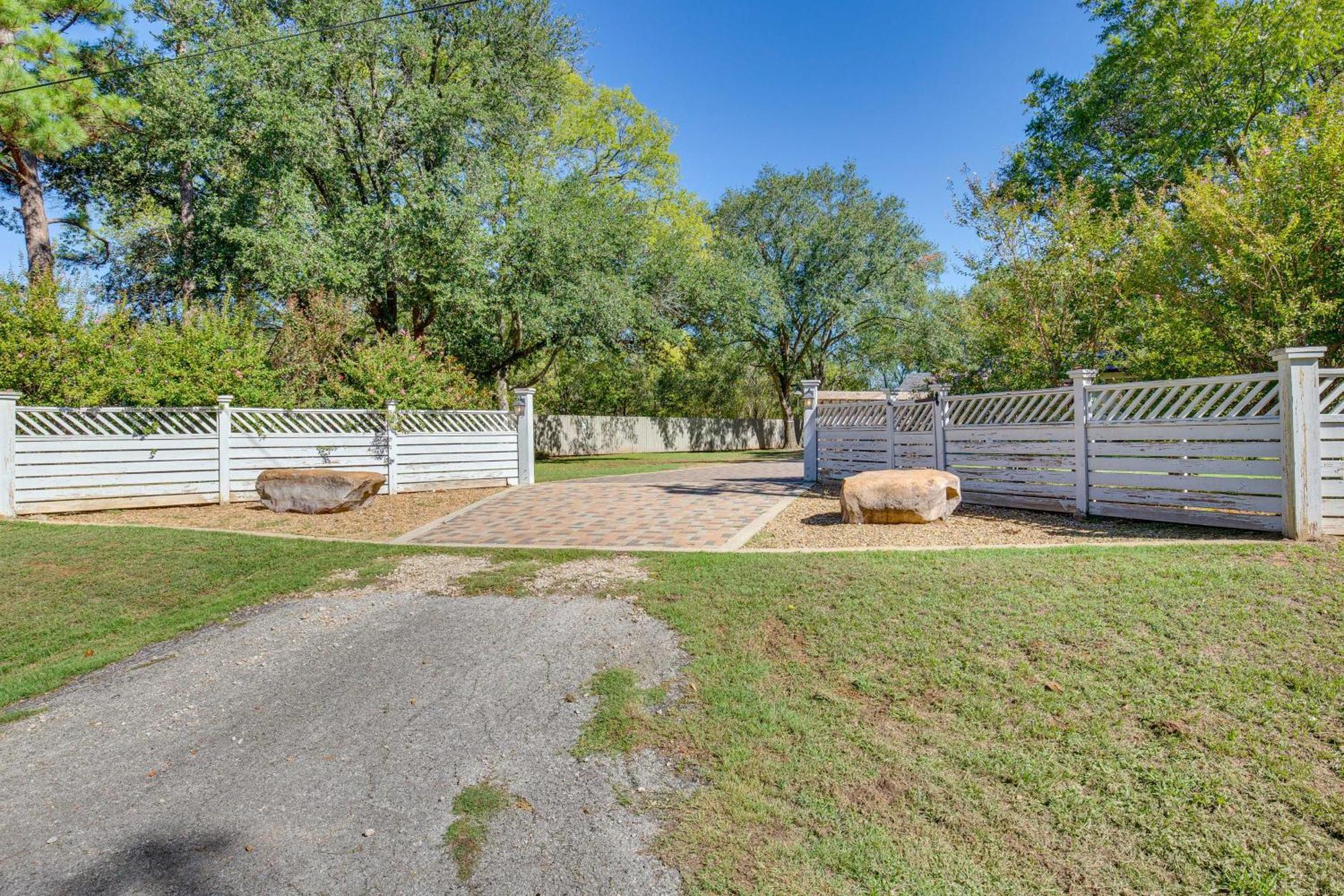 Couples Retreat In Canton With Patio, Trail And Yard! Villa Exterior photo